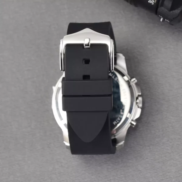 Bracelet de montre en silicone à extrémités incurvées en noir par Watch Straps Canada